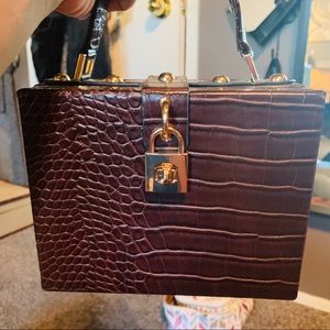 FOREVER 21 CROCODILE HAND BAG